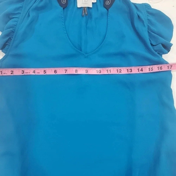 Anthropologie HD in‎ Paris sz 4 blue Flutter sleeve Embroidered Neck blouse top - Picture 6 of 10